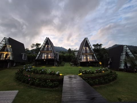Property building, Natural landscape