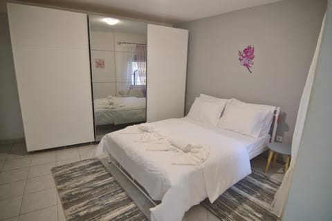 Bed, Photo of the whole room, Bedroom, towels, wardrobe