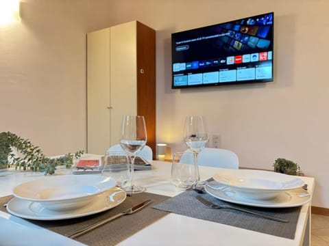 TV and multimedia, Dining area