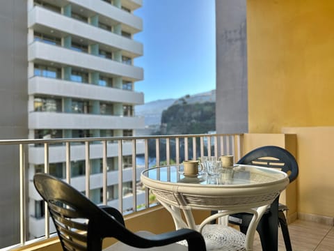 Balcony/Terrace, City view, Sea view, Street view