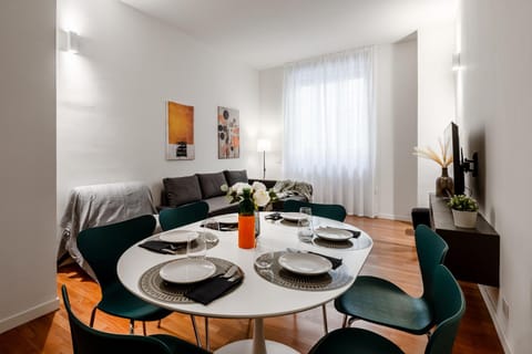 Living room, Photo of the whole room, Seating area, Dining area