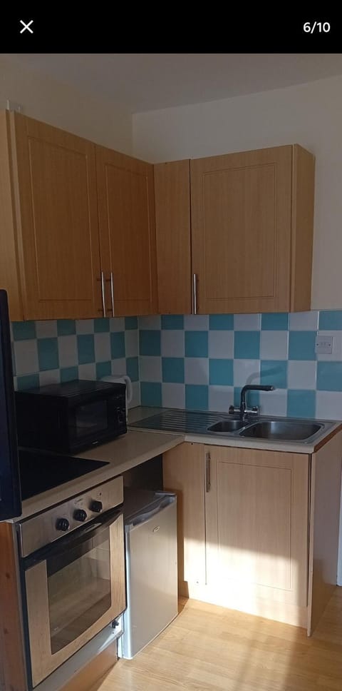 Lovely double bed private studio in tullamore town Apartment in Ireland