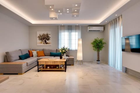 Spacious Modern 3BD Apartment Apartment in Chalandri