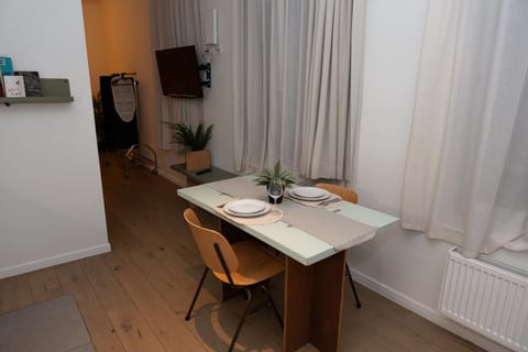 Studio 1 Cosy Avenue Louise Apartment in Ixelles