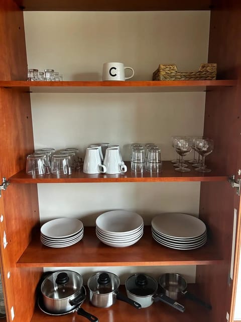 Coffee/tea facilities, Kitchen or kitchenette