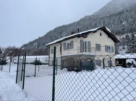 Casa Angelica Apartment in Airolo