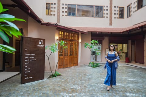 Inner courtyard view