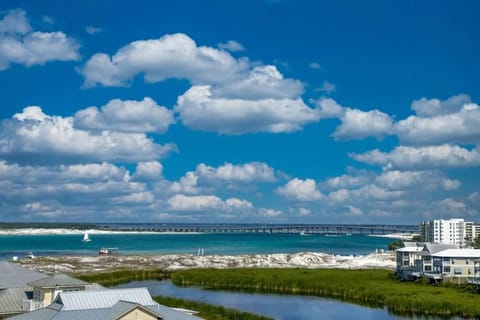 Nearby landmark, Day, Natural landscape, Bird's eye view, Sea view
