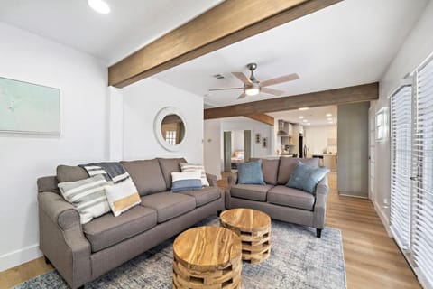 Beautiful home with pool near Kemah Boardwalk House in Kemah