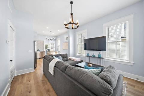 Cozy Home Near Downtown with a Pool and Fire Pit House in Galveston Island