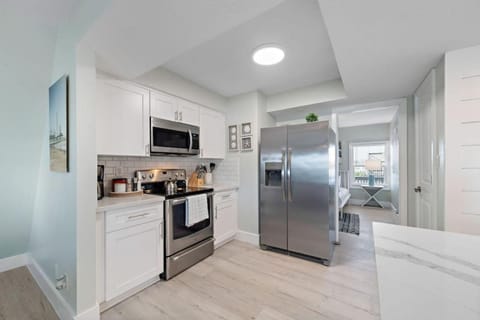 A-Frame beach house with private pool and minutes from the beach House in Jamaica Beach