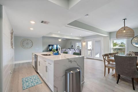 A-Frame beach house with private pool and minutes from the beach House in Jamaica Beach