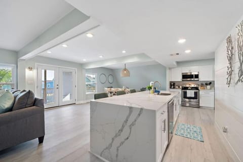 A-Frame beach house with private pool and minutes from the beach House in Jamaica Beach