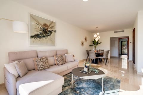 Living room, Seating area, Dining area, air conditioner