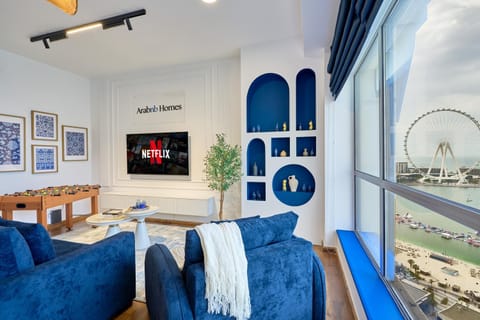 Communal lounge/ TV room, TV and multimedia, Living room, Seating area, Evening entertainment