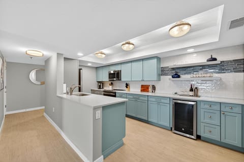 Renovated direct oceanfront condo with spacious balcony, heated pool, and garage parking House in Daytona Beach