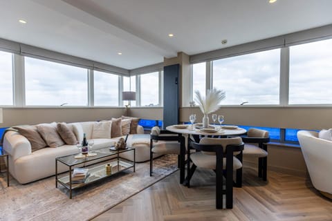 Stylish Apartment in Harrogate, short walk to the Convention Centre & Bettys Apartment in Harrogate