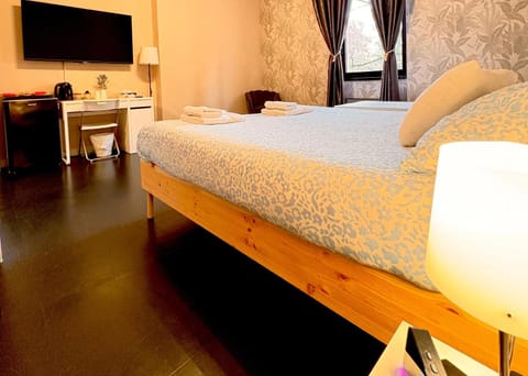 The Central Rock Inn camere con bagno privato Bed and Breakfast in Piacenza