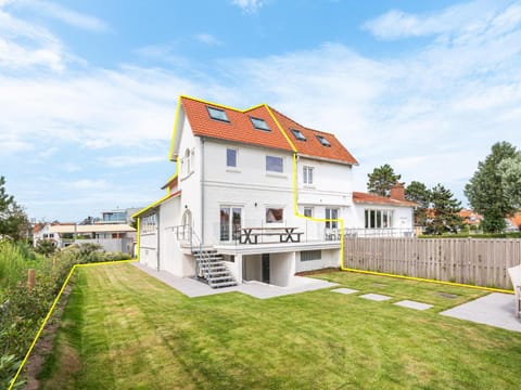 Property building, Summer