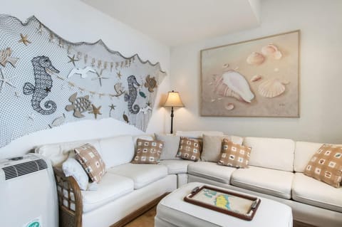 3 Bedroom 3Bath Oceanfront PentHouse in Shipwatch House in Amelia Island