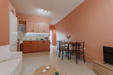Cozy Peach Nest Apartment in Argolis, Greece