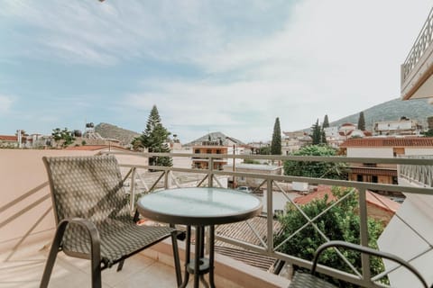 Cozy Peach Nest Apartment in Argolis, Greece