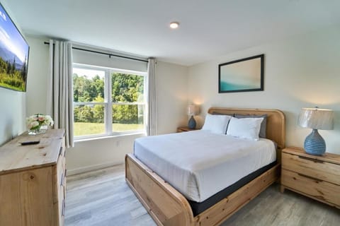 The Ruby 300 By Avada Properties Apartment in Pigeon Forge