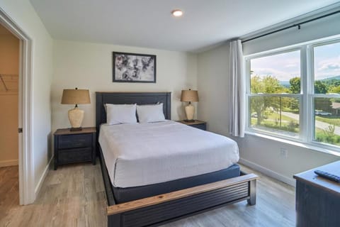 The Ruby 300 By Avada Properties Apartment in Pigeon Forge