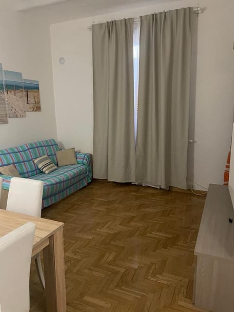 Vista Vittorio Veneto Apartment in Follonica