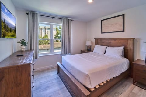 The Ruby 301 By Avada Properties Apartment in Pigeon Forge