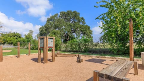 Modern Leander Getaway Near Shop- Leander TX Apartment in Leander