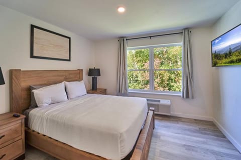 The Ruby 311 By Avada Properties Apartment in Pigeon Forge