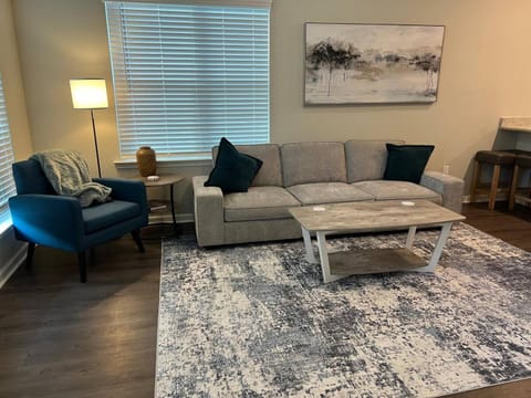 Stylish and New! Casa Del Carmel- with pool! House in Tallahassee