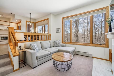 View (from property/room), Living room, Seating area