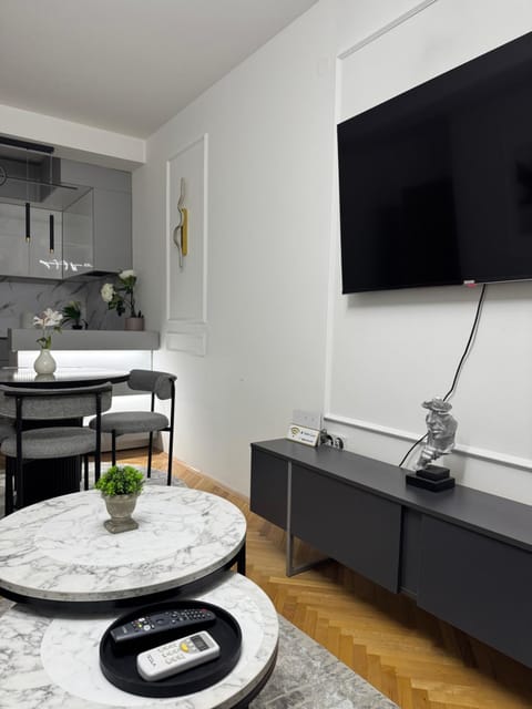 Golden Crown 2 Apartment in Serbia