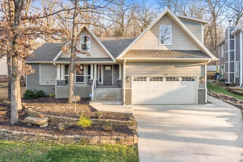 Eastside Estate-Quiet Neighborhood-5 mi to U of A House in Fayetteville