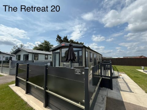 Property building, Patio, Hot Tub