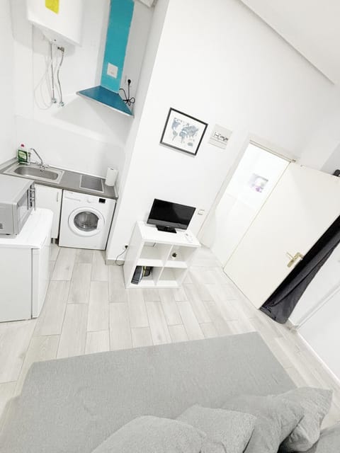 Chamberi Canal jm11b Studio Apartment in Madrid