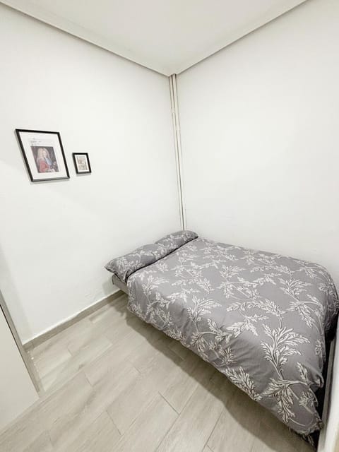 Chamberi Canal jm11b Studio Apartment in Madrid