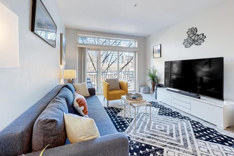 Serenity of Belltown Court Apartment in Belltown