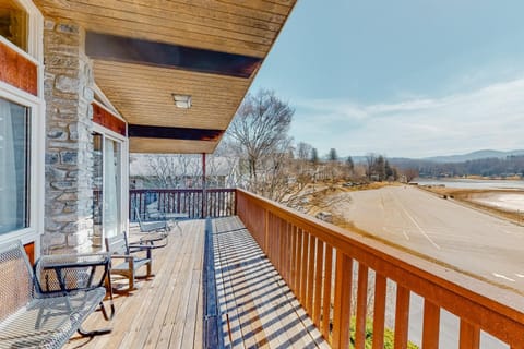 Morris Villa Upper House in Lake Junaluska