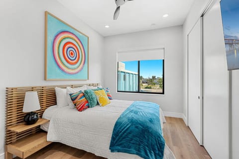 Wave Haven - 4 Luxury Units - 10BR 12BA Total - Sleeps 6 or 8 Per Unit - Hot Tub - Across from Beach - Rocket and Beach Views Villa in Seacrest Beach