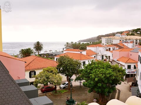 Natural landscape, View (from property/room), Balcony/Terrace, Beach, City view, Garden view, Landmark view, Sea view, Sea view, Street view, Location, Quiet street view