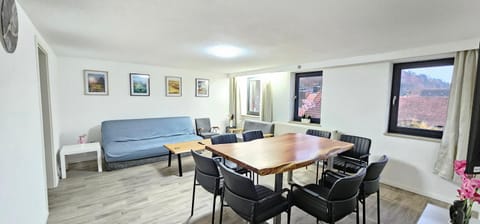 Living room, Seating area, Dining area
