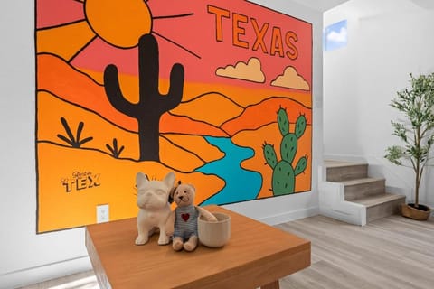 Sleeps 8 Modern 3BR Leander Coffee Bar & Yard Apartment in Leander