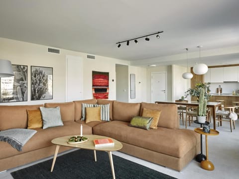 TV and multimedia, Kitchen or kitchenette, Living room, Dining area