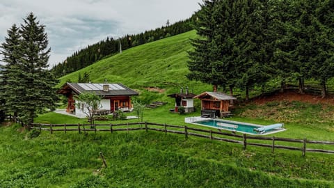 Day, Natural landscape, Garden, Garden view, Mountain view, Pool view, Swimming pool, Swimming pool, sunbed