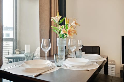 Food and drinks, Dining area