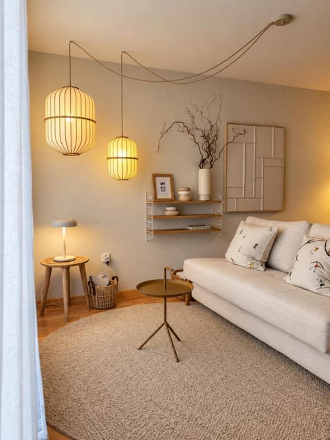 Living room, internet