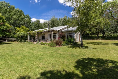 Property building, Garden, Garden, Garden view